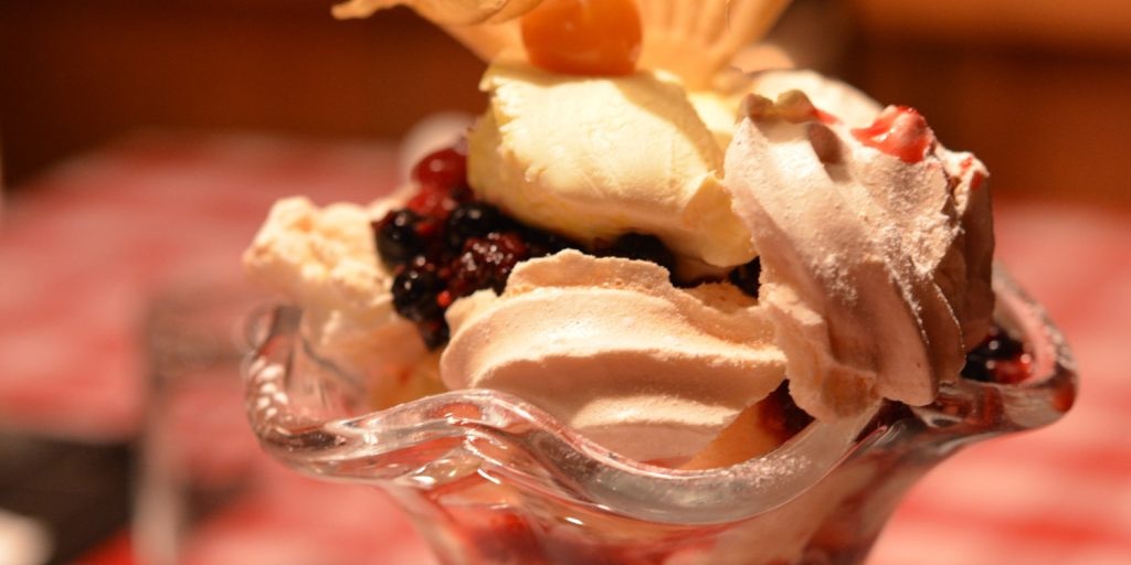The Mermaid's house dessert with berries and meringue